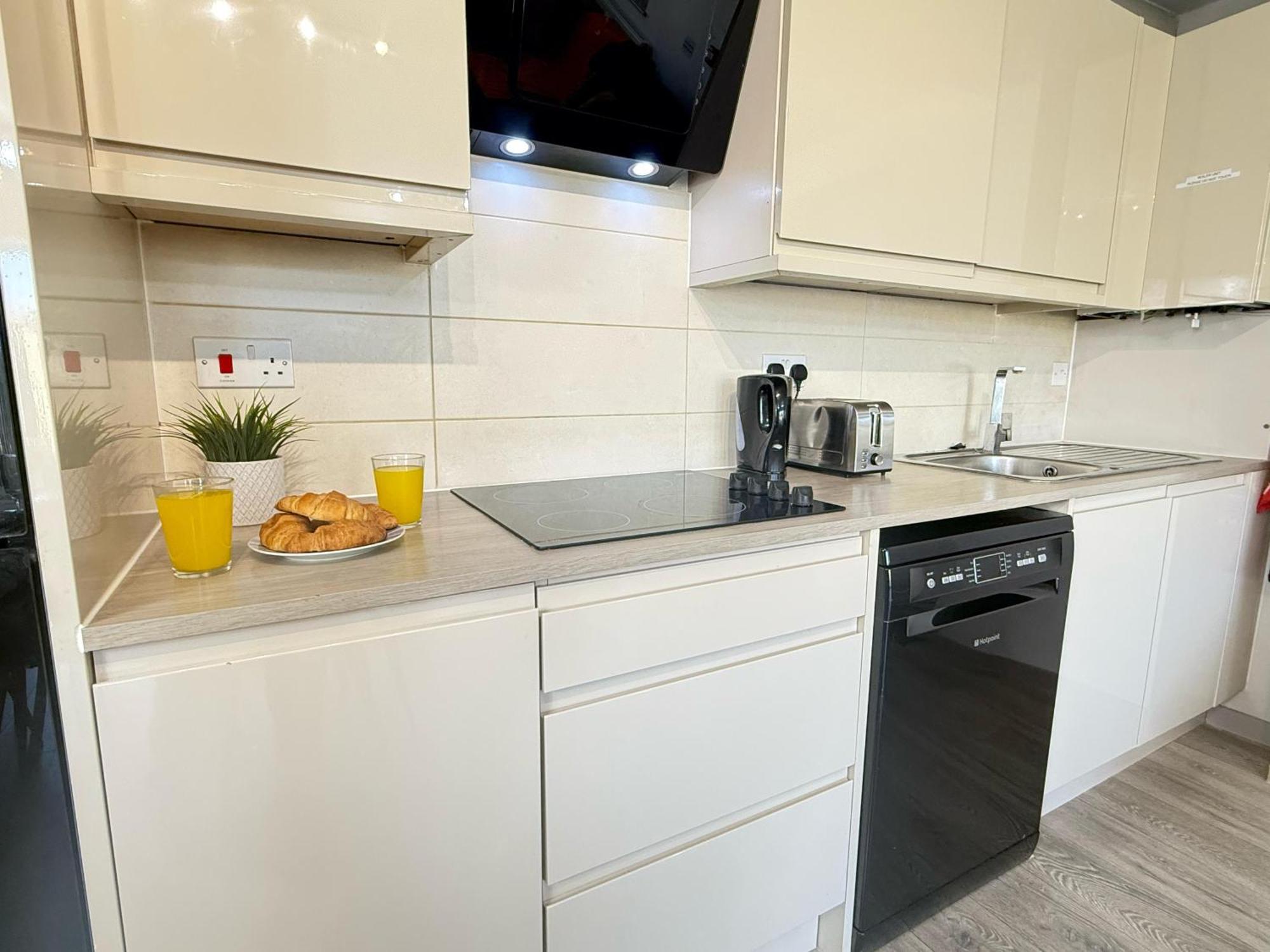 Horizon House, Stunning 2-Bedroom Flat 1, Parking, Netflix, Оксфорд Екстер'єр фото